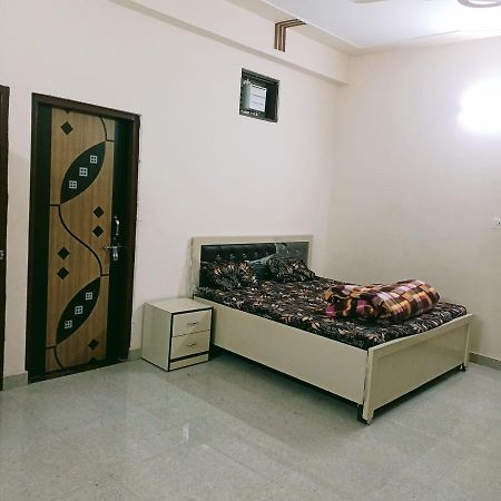 Radha Bhavan Vrindávan Kültér fotó