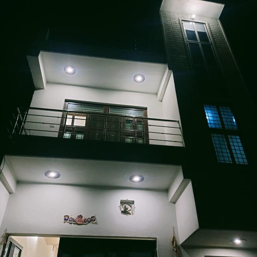 Radha Bhavan Vrindávan Kültér fotó