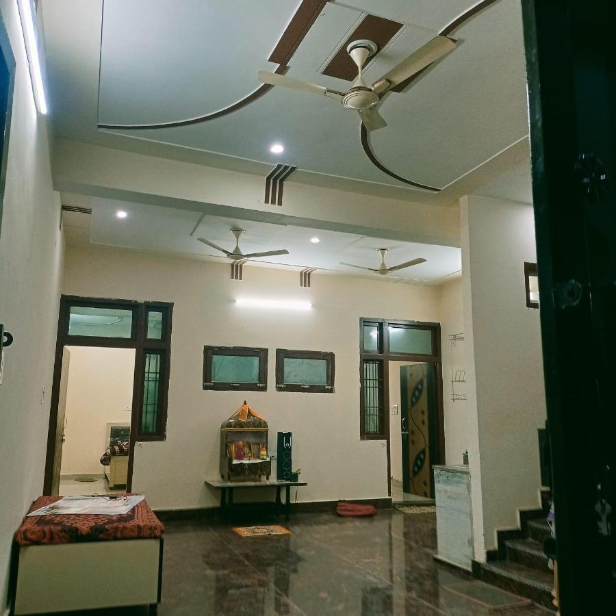 Radha Bhavan Vrindávan Kültér fotó