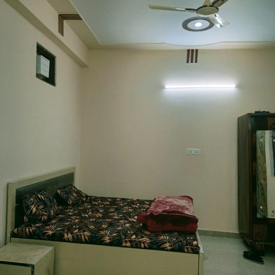 Radha Bhavan Vrindávan Kültér fotó